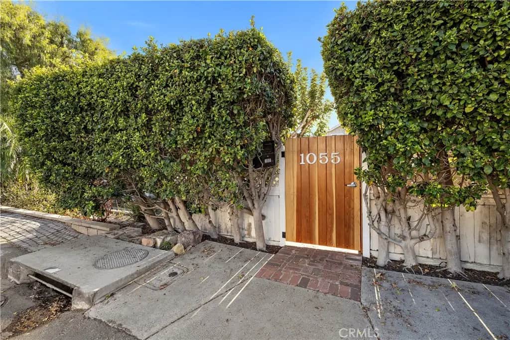 1055 Catalina, Laguna Beach, CA — listing photo 1