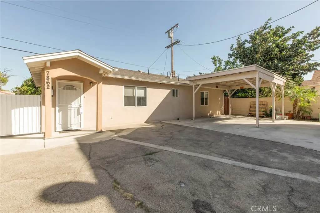 7862 Stansbury Avenue, Panorama City, CA — listing photo 1