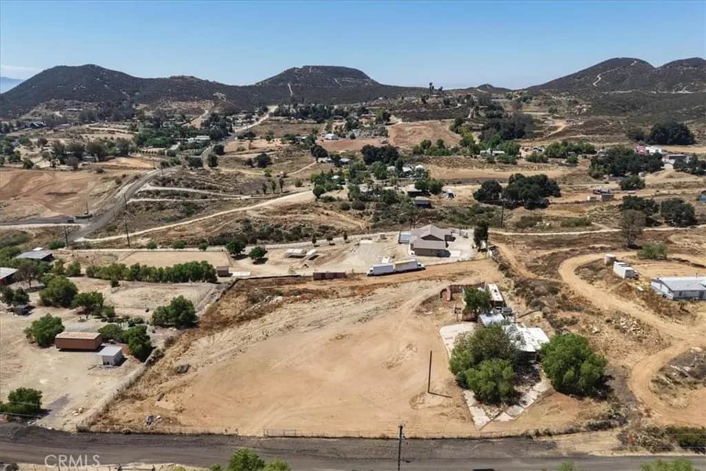 33521 Daily, Menifee, CA — listing photo 1