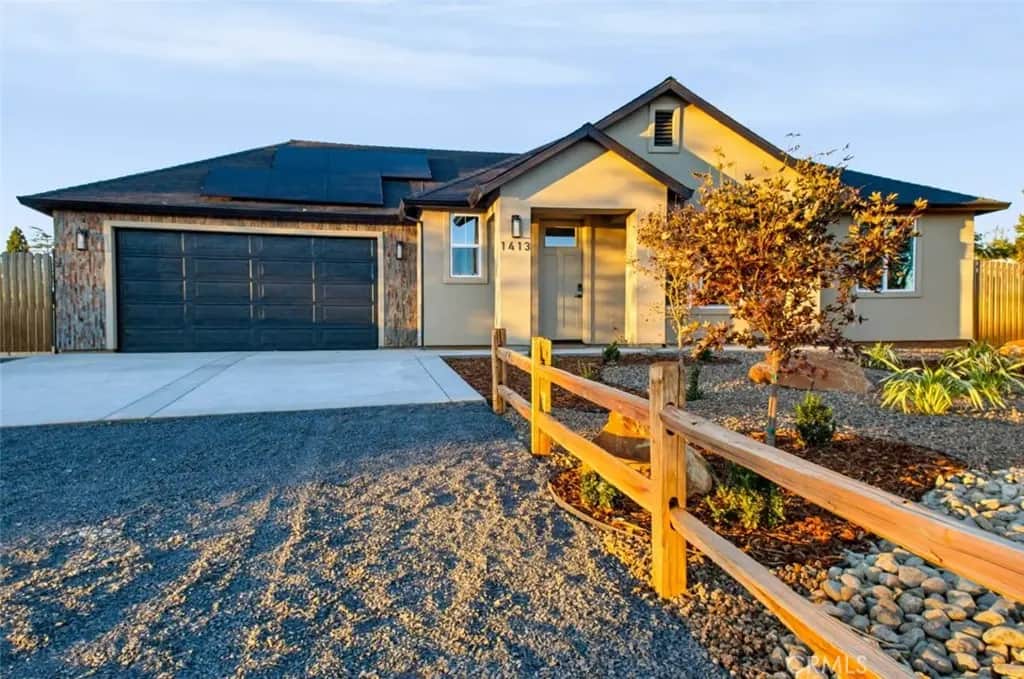 1413 W Dottie Lane, Paradise, CA — listing photo 1