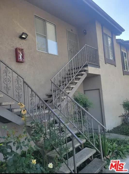 5460 Dobbs Street 88, Los Angeles, CA — listing photo 1