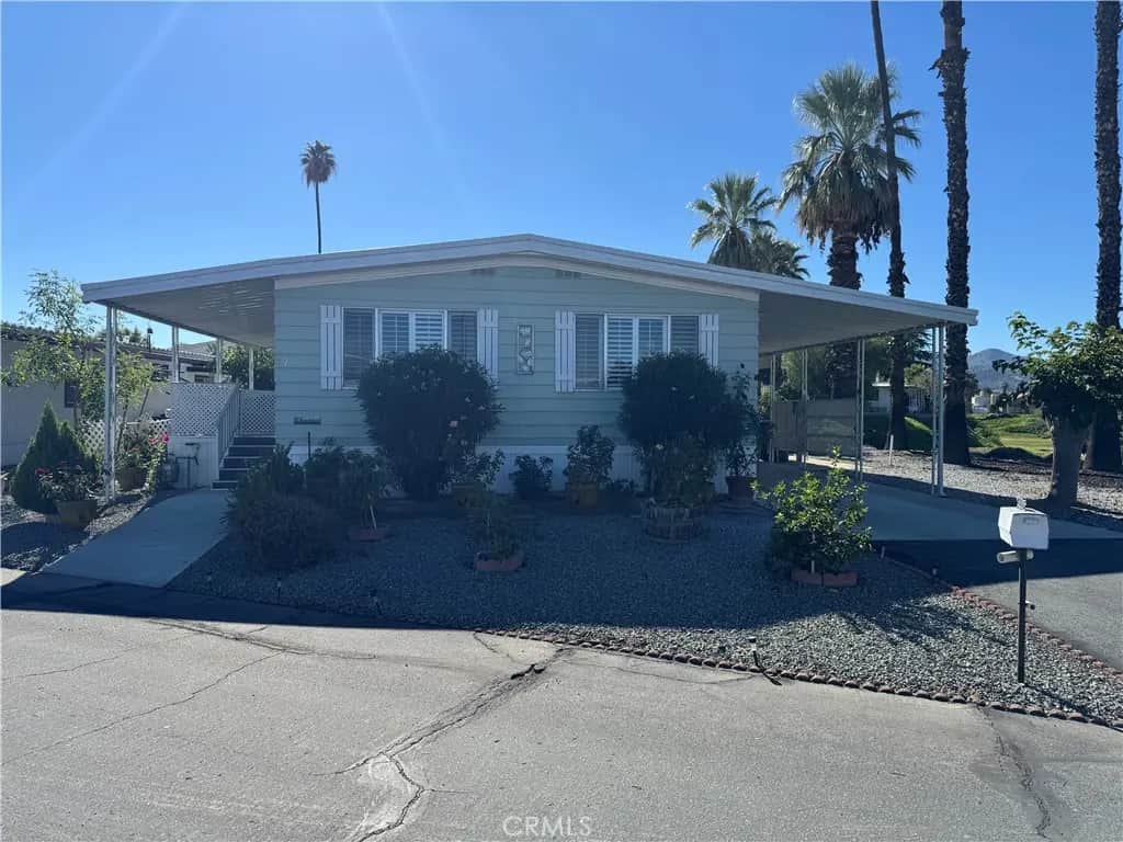 42751 East Florida Avenue 7, Hemet, CA — listing photo 1