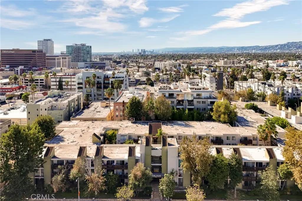 525 S Ardmore 331, Los Angeles, CA — listing photo 1
