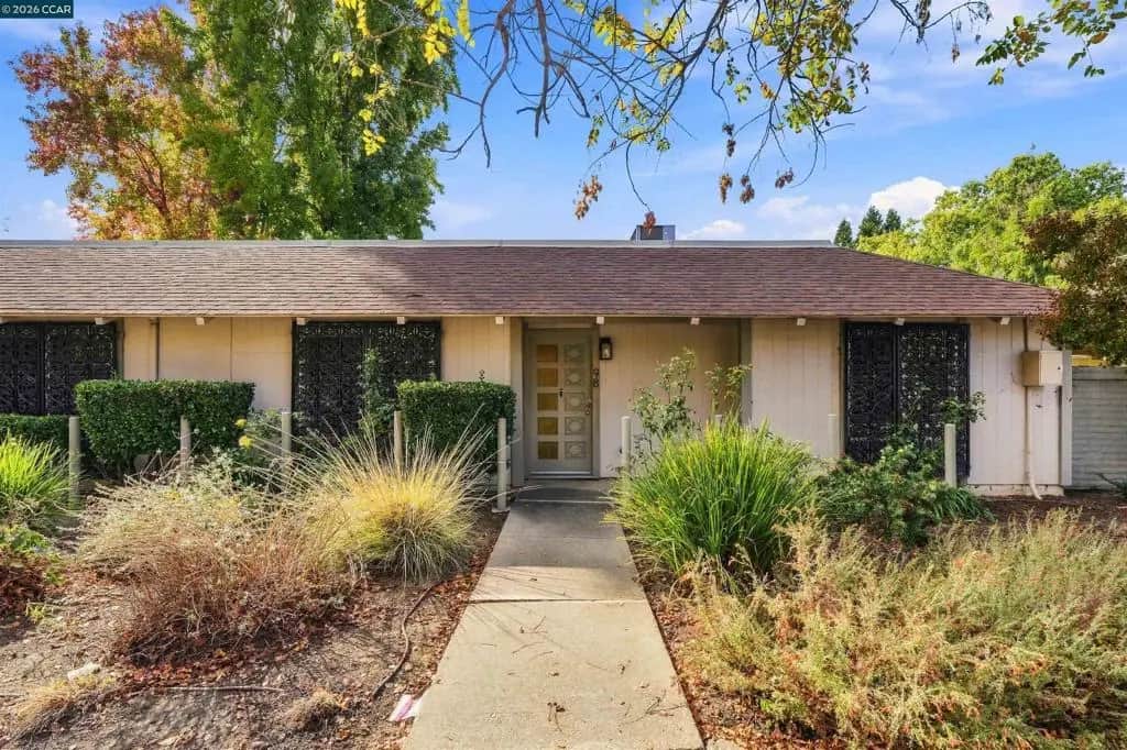 825 Oak Grove Rd 98, Concord, CA — listing photo 1