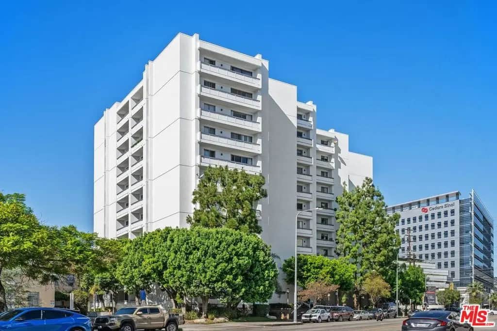 321 S San Vicente Boulevard 301, Los Angeles, CA — listing photo 1