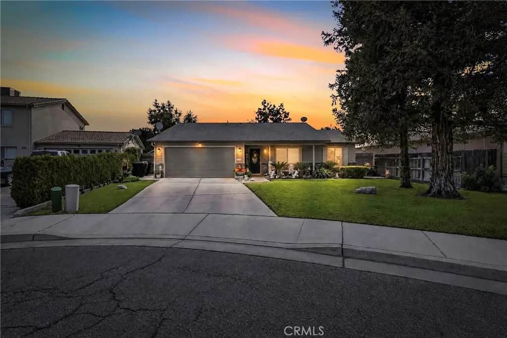 2521 Yellowstone Court, Wasco, CA — listing photo 1