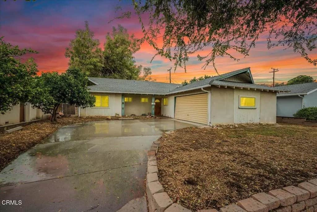 125 Hayes Avenue, Ventura, CA — listing photo 1