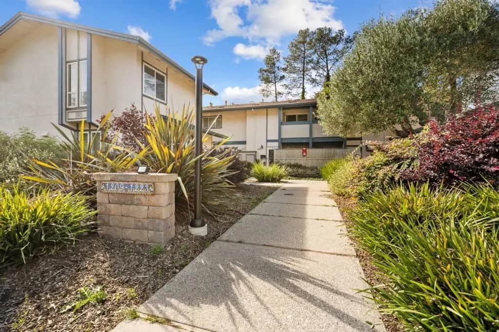 1213 Terra Nova Boulevard, Pacifica, CA — listing photo 1