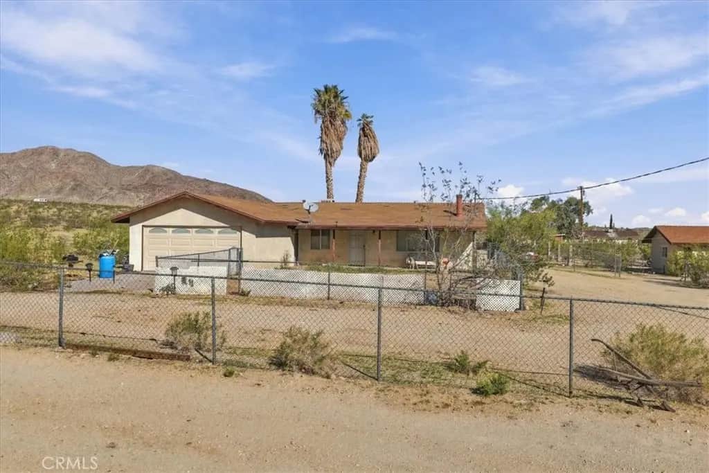 61736 Dennis Avenue, Joshua Tree, CA — listing photo 1