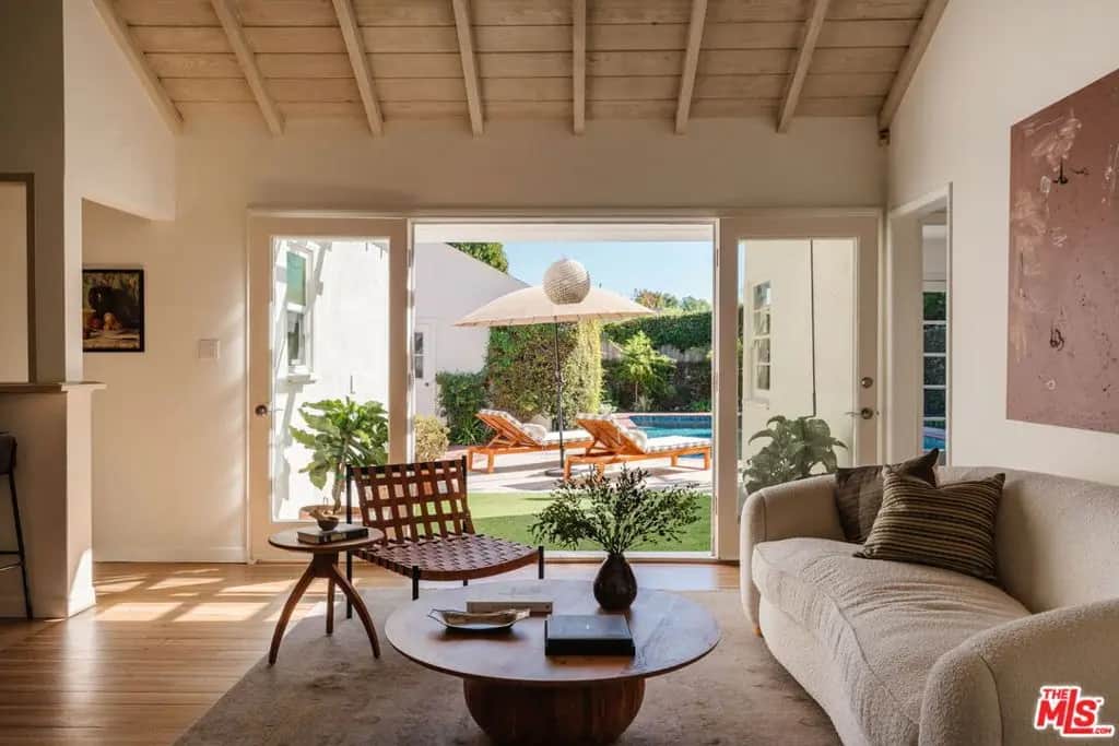 4856 Cartwright Avenue, North Hollywood, CA — listing photo 1