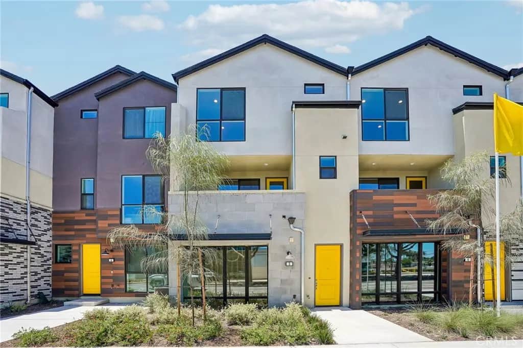 5876 Linden Ave Avenue 5, Long Beach, CA — listing photo 1