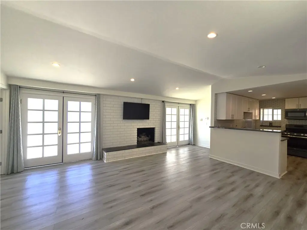 202 Bentley Circle, Los Angeles, CA — listing photo 1