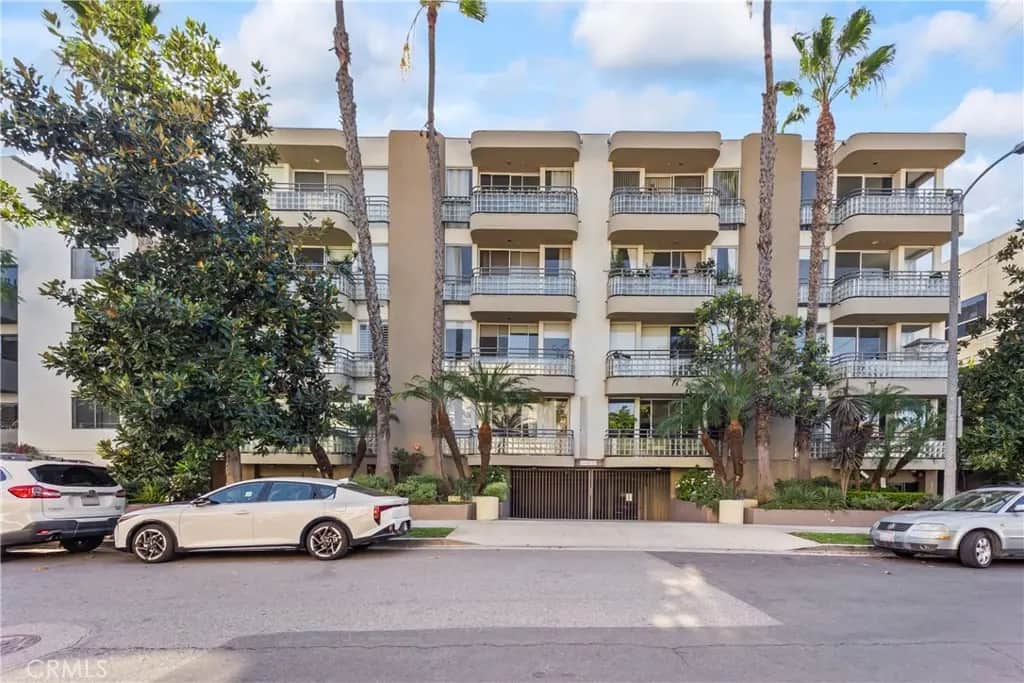 1819 Holmby Avenue 104, Los Angeles, CA — listing photo 1