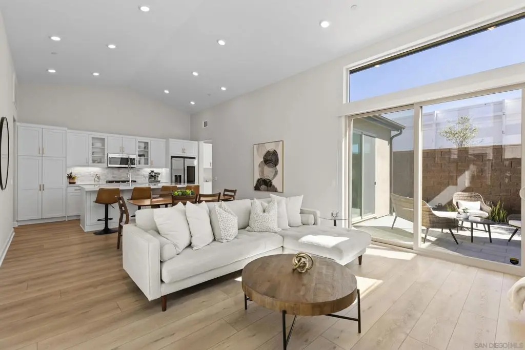12675 Elizabeth Way, San Diego, CA — listing photo 1