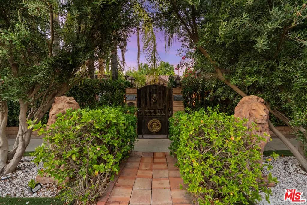 17419 Cohasset Street, Lake Balboa, CA — listing photo 1