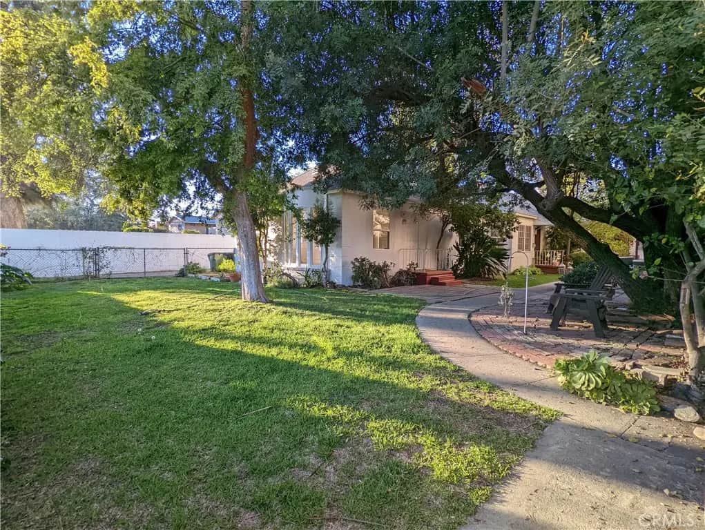 10929 Whipple Street 10929, Studio City, CA — listing photo 1