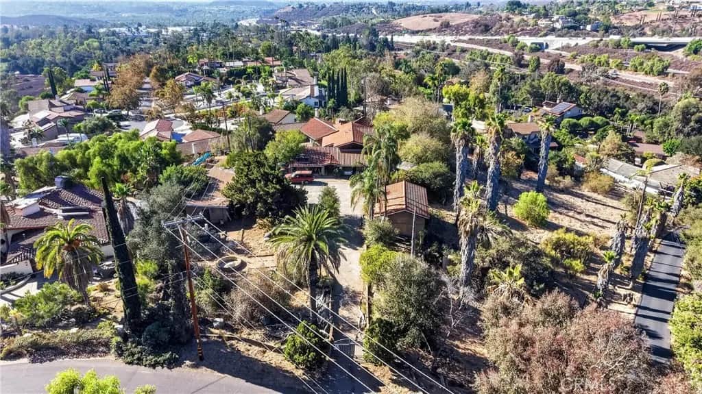 2855 Verda Avenue, Escondido, CA — listing photo 1