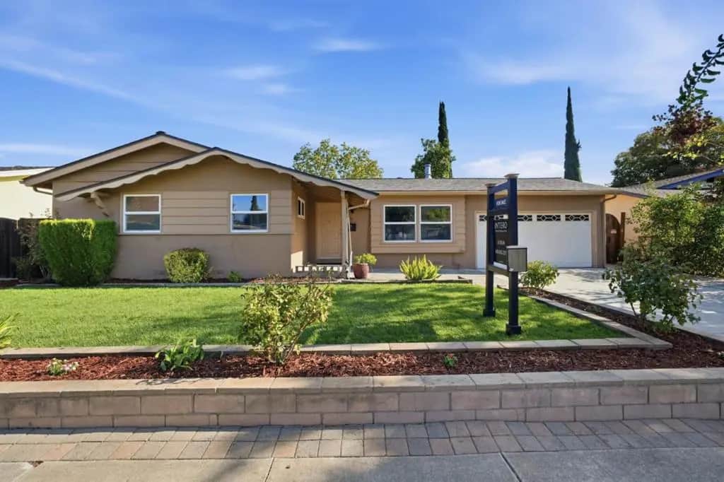 6950 Rosanna Street, Gilroy, CA — listing photo 1