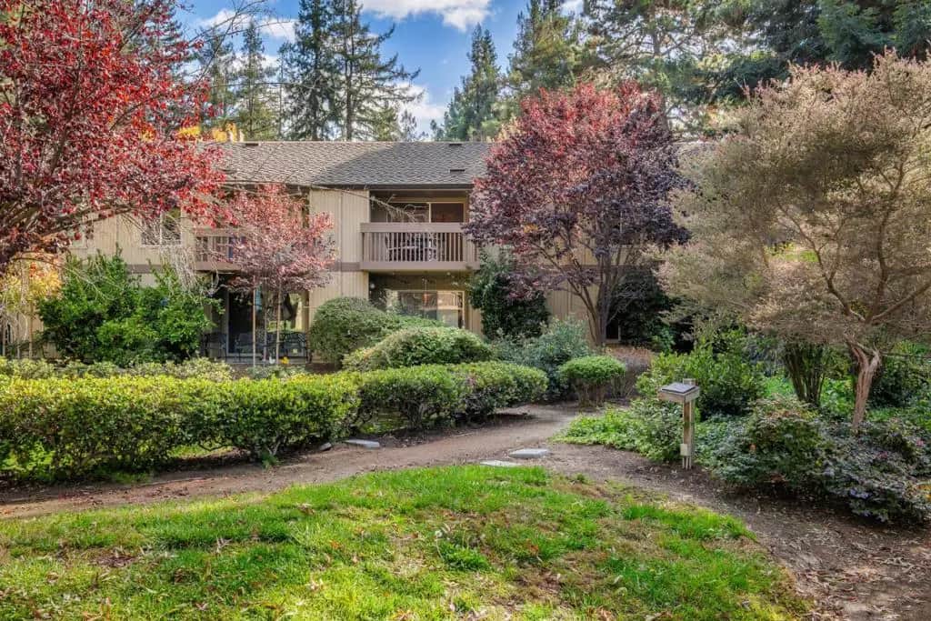 505 Cypress Point Drive 131, Mountain View, CA — listing photo 1