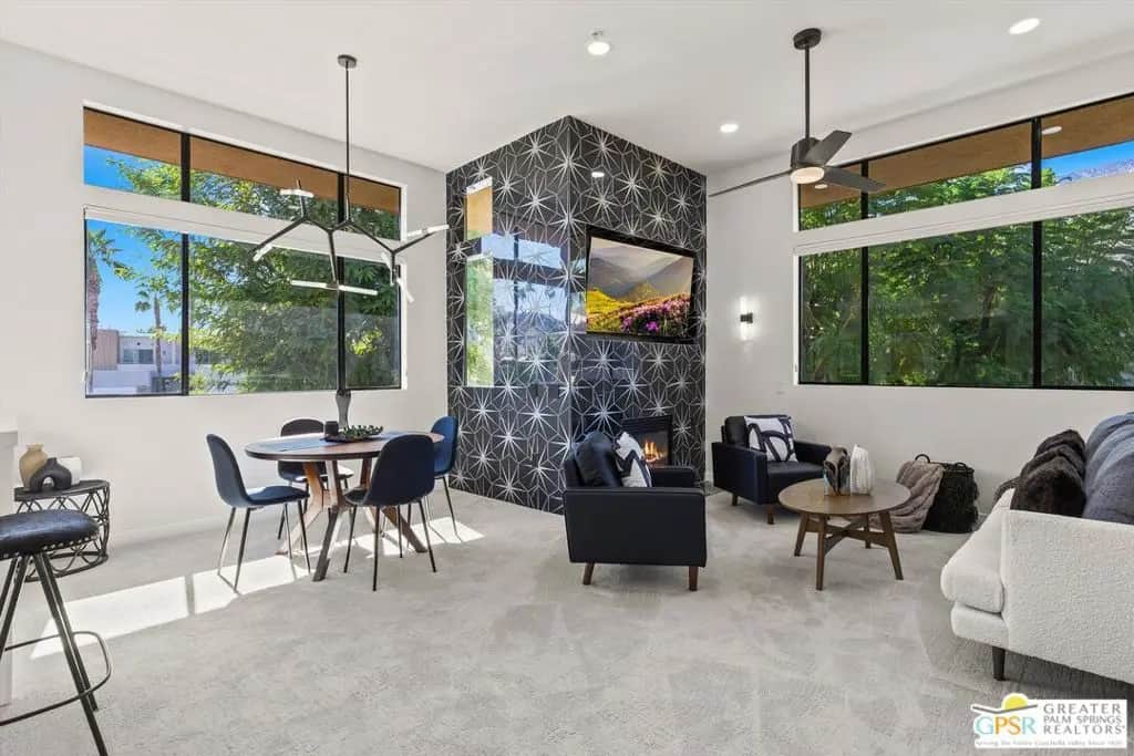 960 E Palm Canyon Drive 202, Palm Springs, CA — listing photo 1