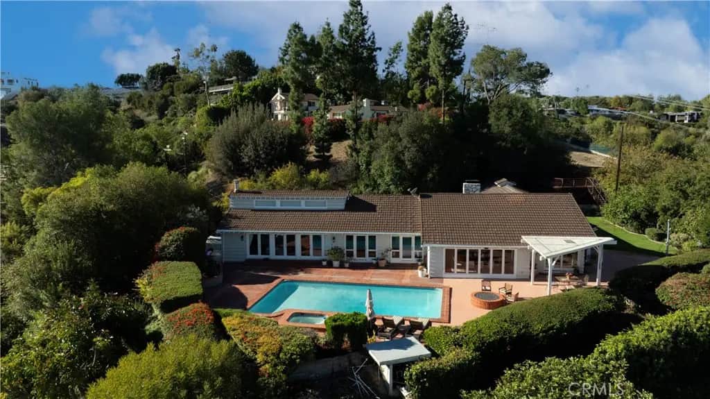 4815 Brewster, Tarzana, CA — listing photo 1