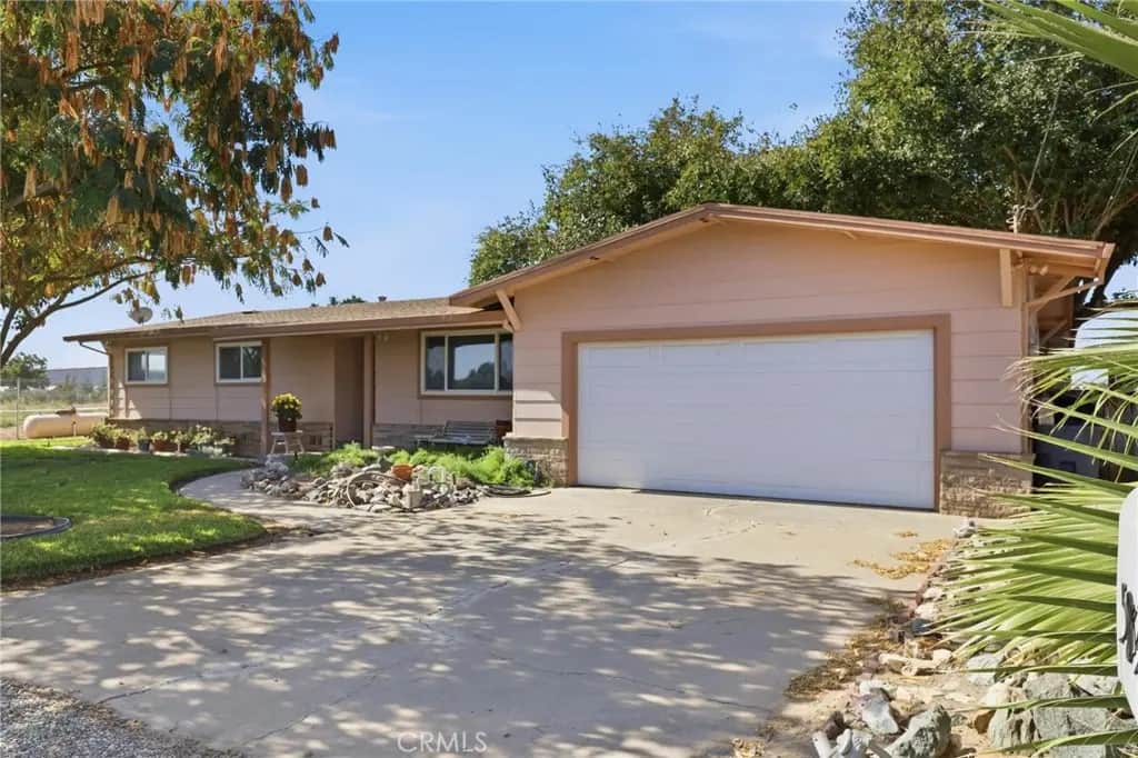 5849 Turner Way, Yuba City, CA — listing photo 1