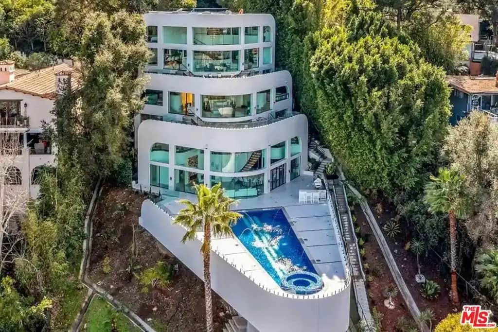 15105 Mulholland Drive, Los Angeles, CA — listing photo 1