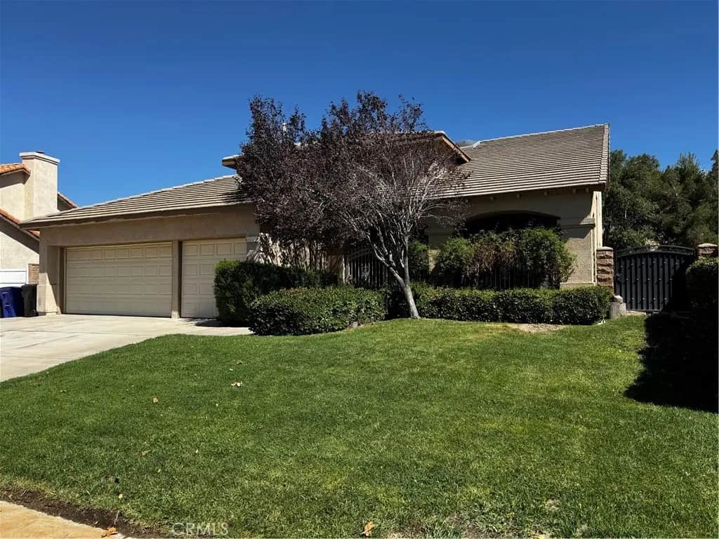 12357 Four Winds ln, Victorville, CA — listing photo 1