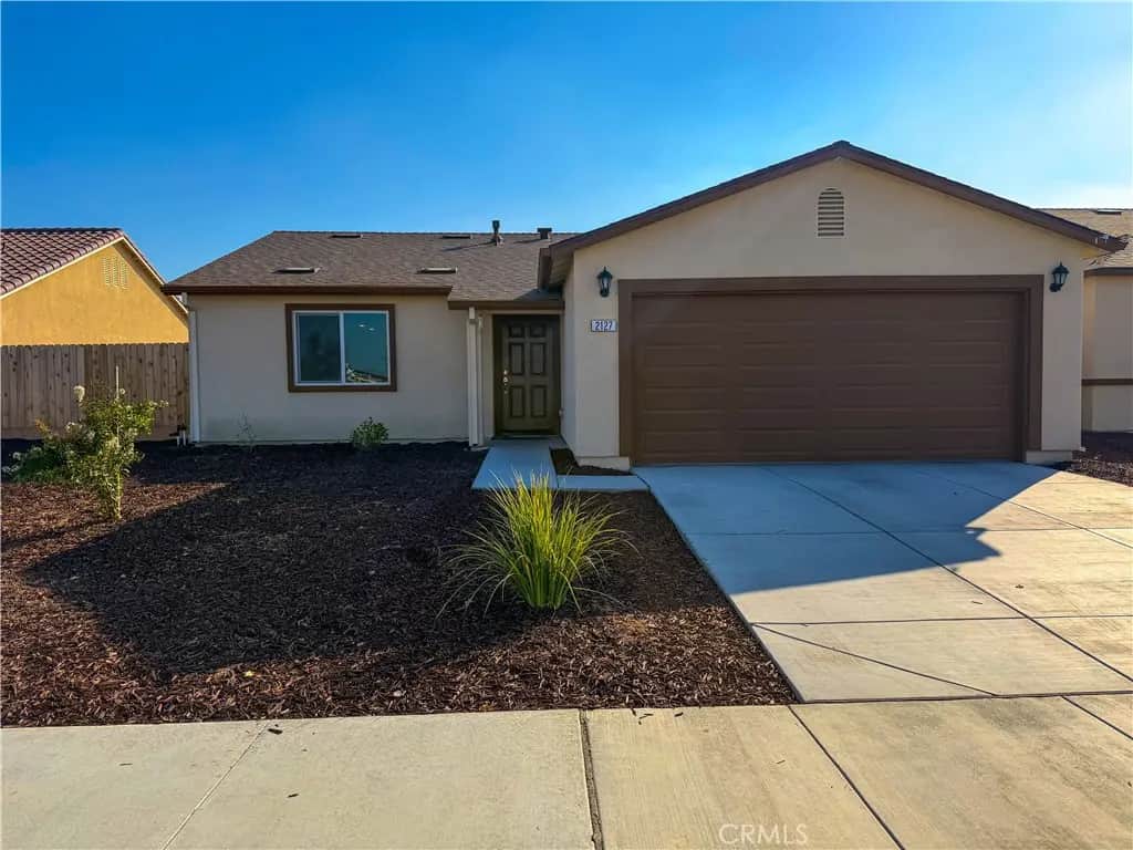 2127 Mariposa Avenue, Corcoran, CA — listing photo 1