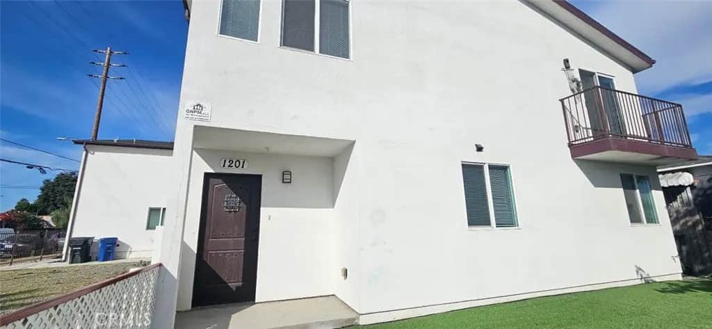 1201 E 83rd, Los Angeles, CA — listing photo 1
