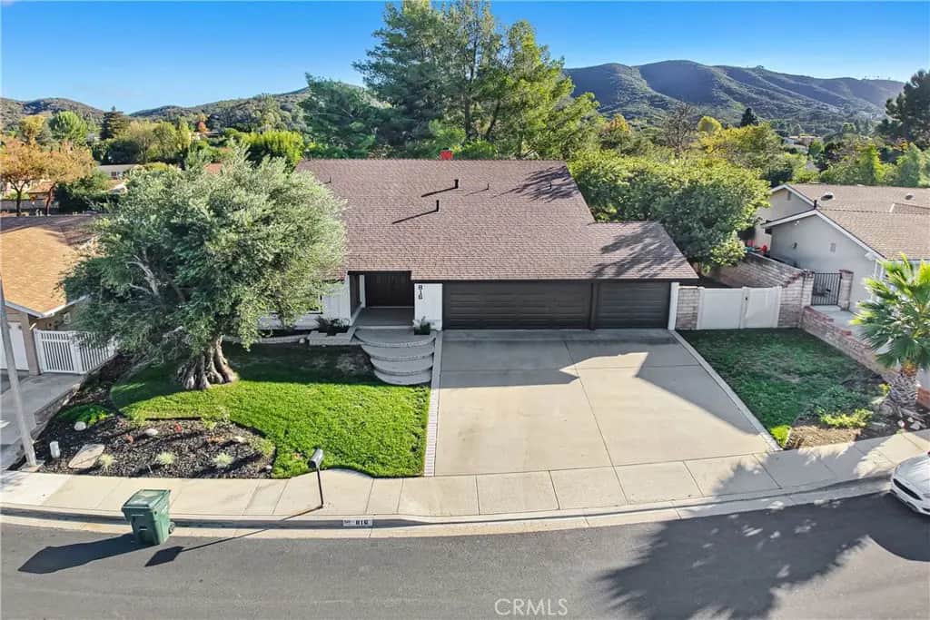 816 Pamela Wood, Thousand Oaks, CA — listing photo 1