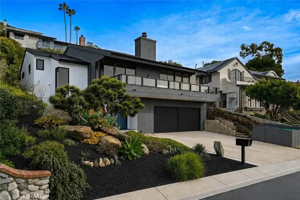 11 N Vista De La Luna, Laguna Beach, CA — listing photo 1