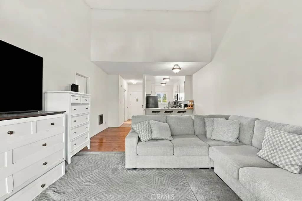 26051 Vermont 301C, Harbor City, CA — listing photo 1