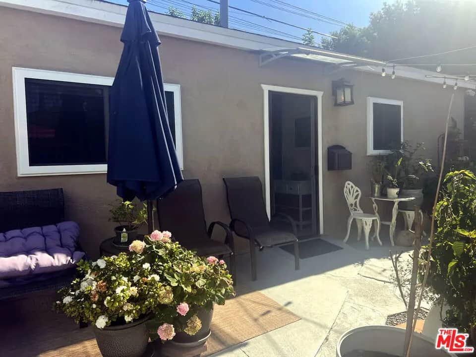 1526 S Curson Avenue, Los Angeles, CA — listing photo 1