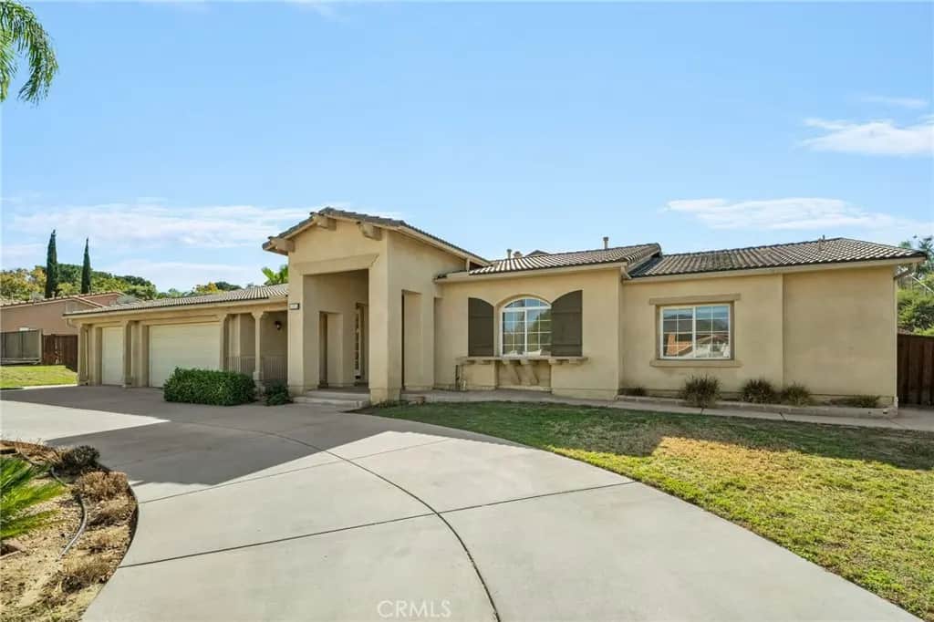 1332 Park, San Jacinto, CA — listing photo 1