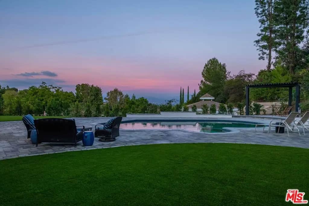 19970 Greenbriar Drive, Tarzana, CA — listing photo 1