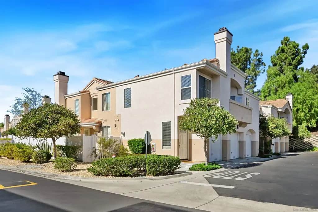 485 Belle Vista 211, Chula Vista, CA — listing photo 1