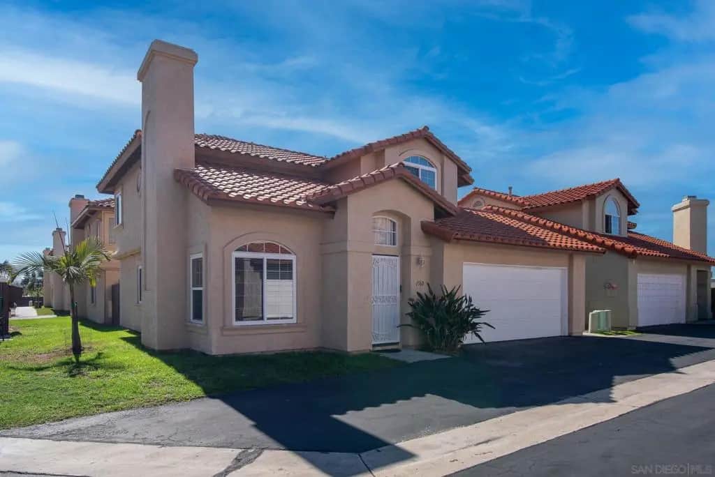 1560 Avenida Rosa, Chula Vista, CA — listing photo 1