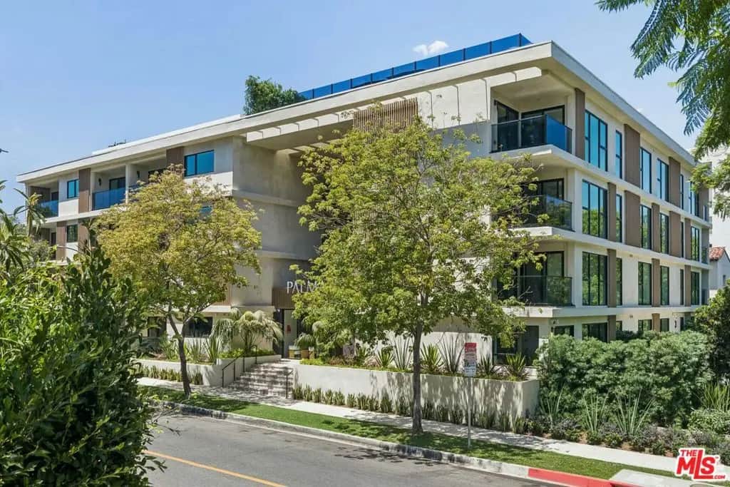 333 N Palm Drive 203, Beverly Hills, CA — listing photo 1
