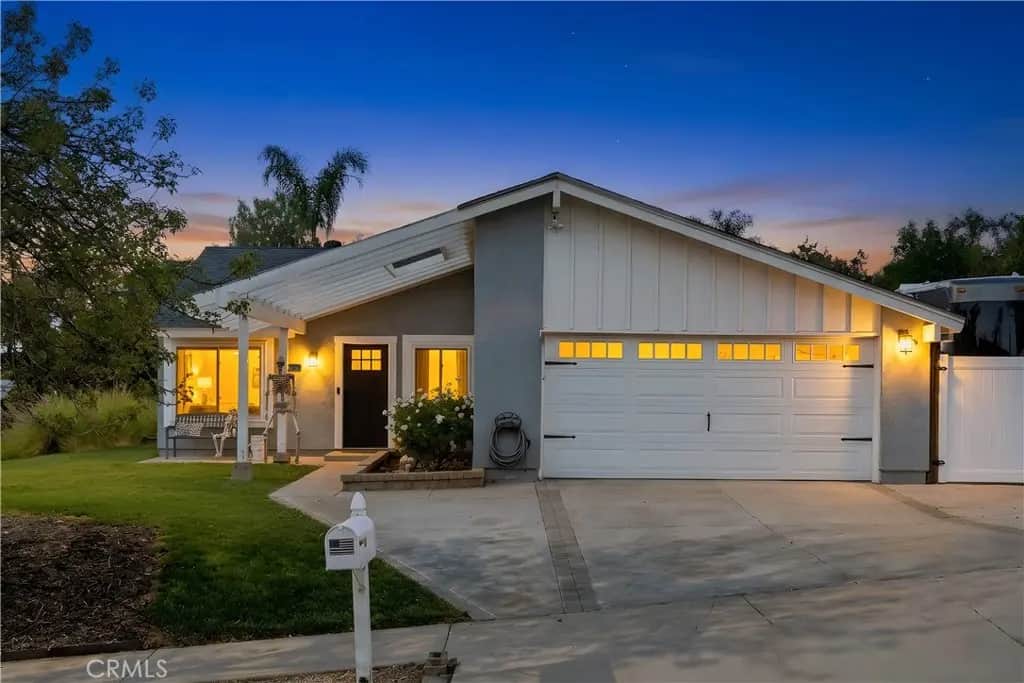 27371 Garza, Saugus, CA — listing photo 1