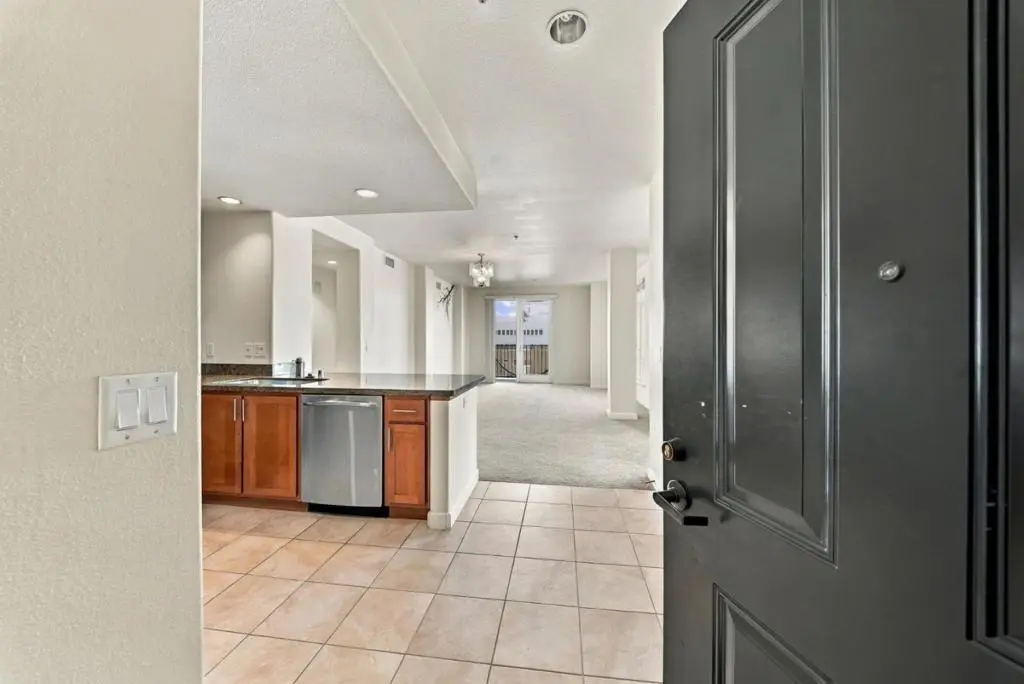 423 7th Street 514, Oakland, CA — listing photo 1
