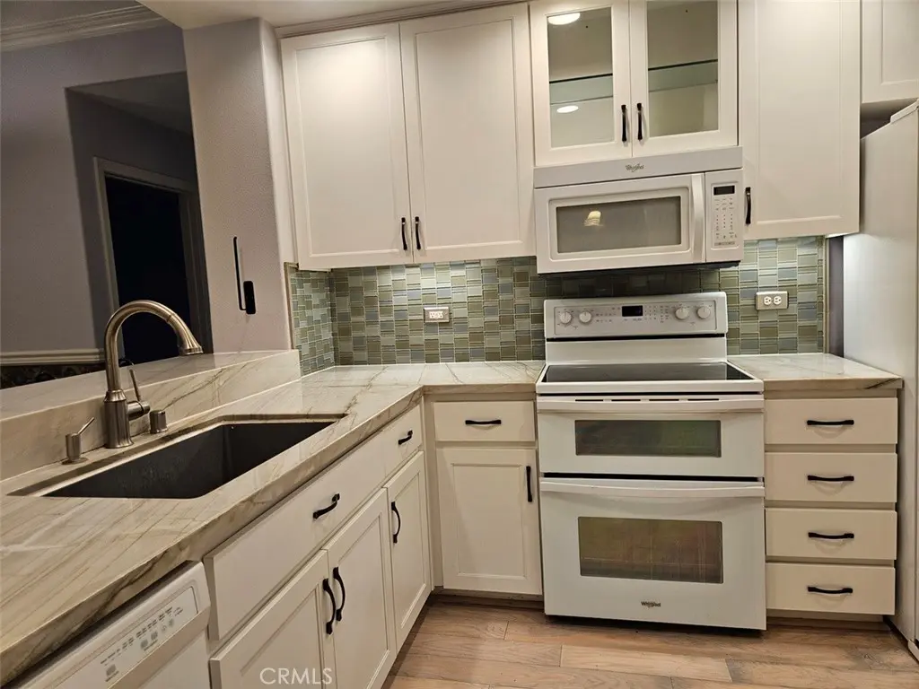 2243 Martin, Irvine, CA — listing photo 1