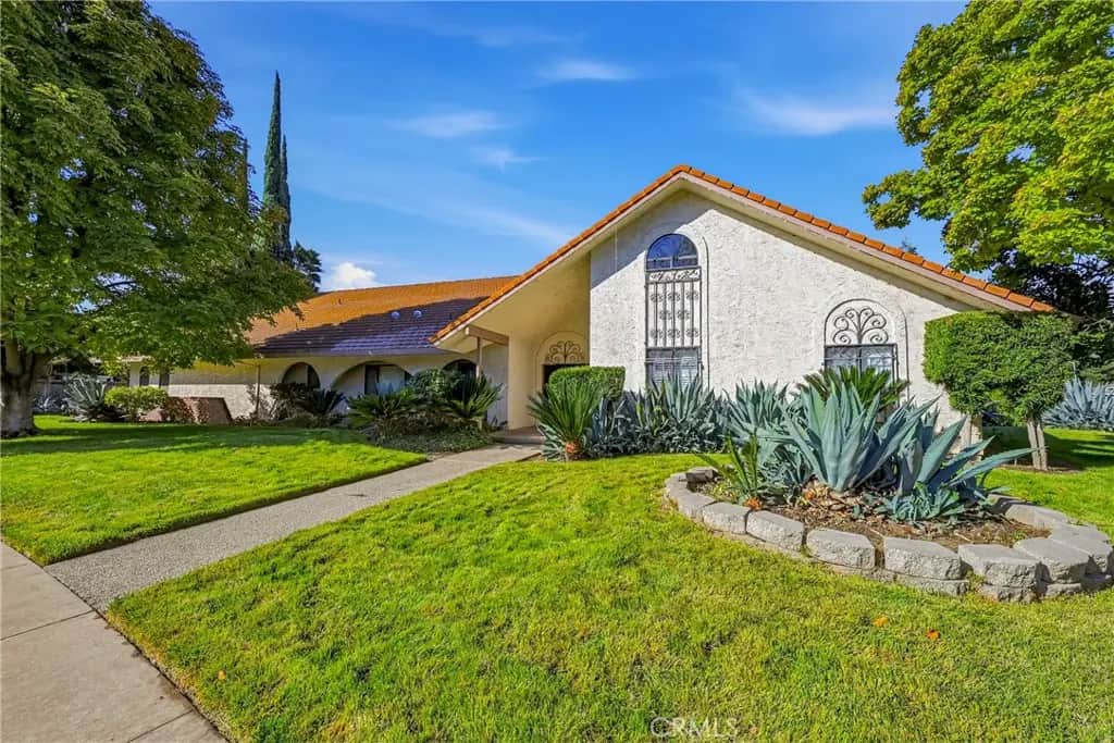 2817 Greenfield, Merced, CA — listing photo 1
