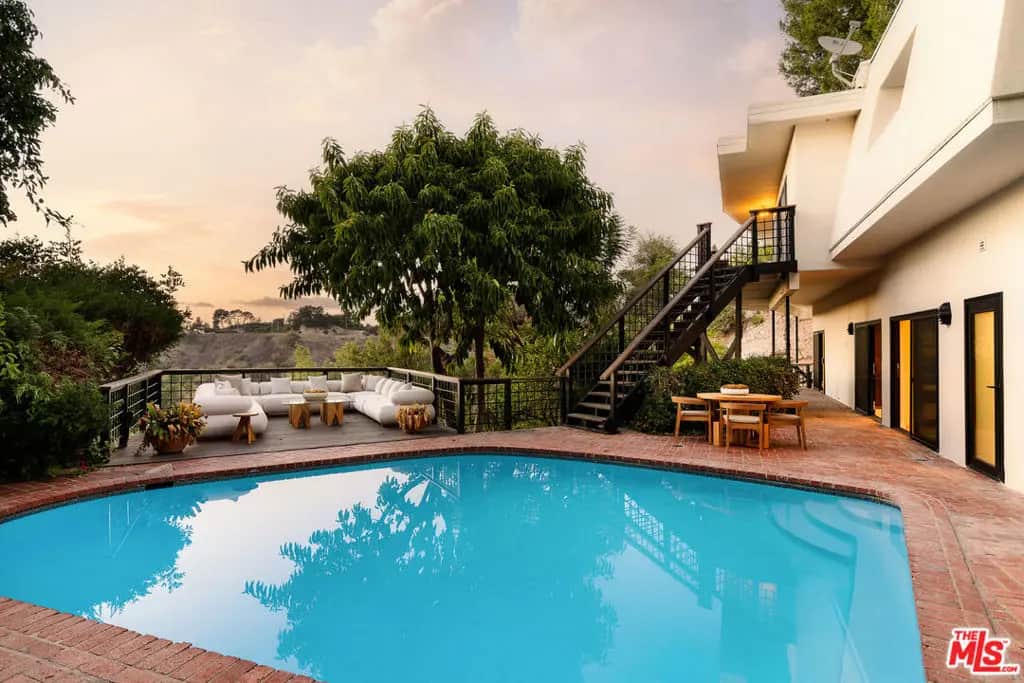 13490 Firth Drive, Los Angeles, CA — listing photo 1