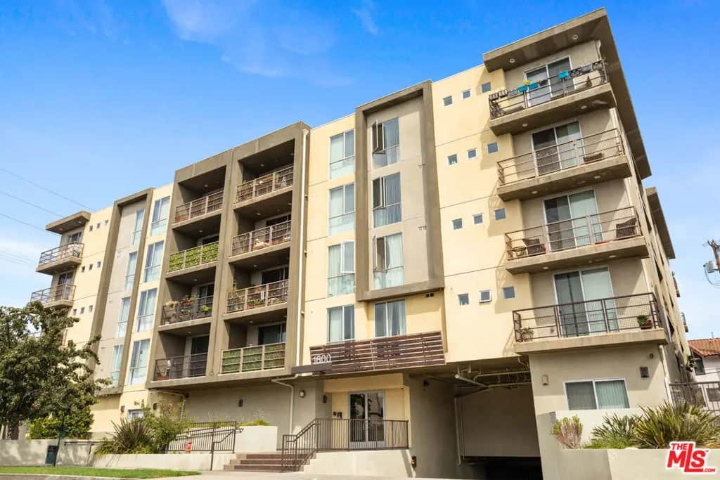 1600 S WESTGATE Avenue 206, Los Angeles, CA — listing photo 1