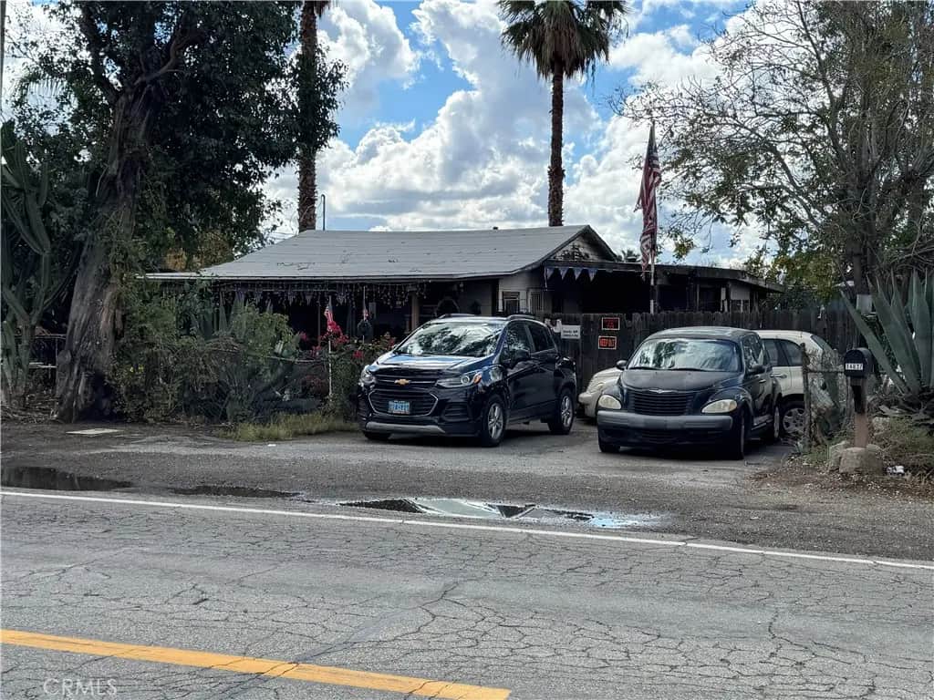 14837 Merrill, Fontana, CA — listing photo 1