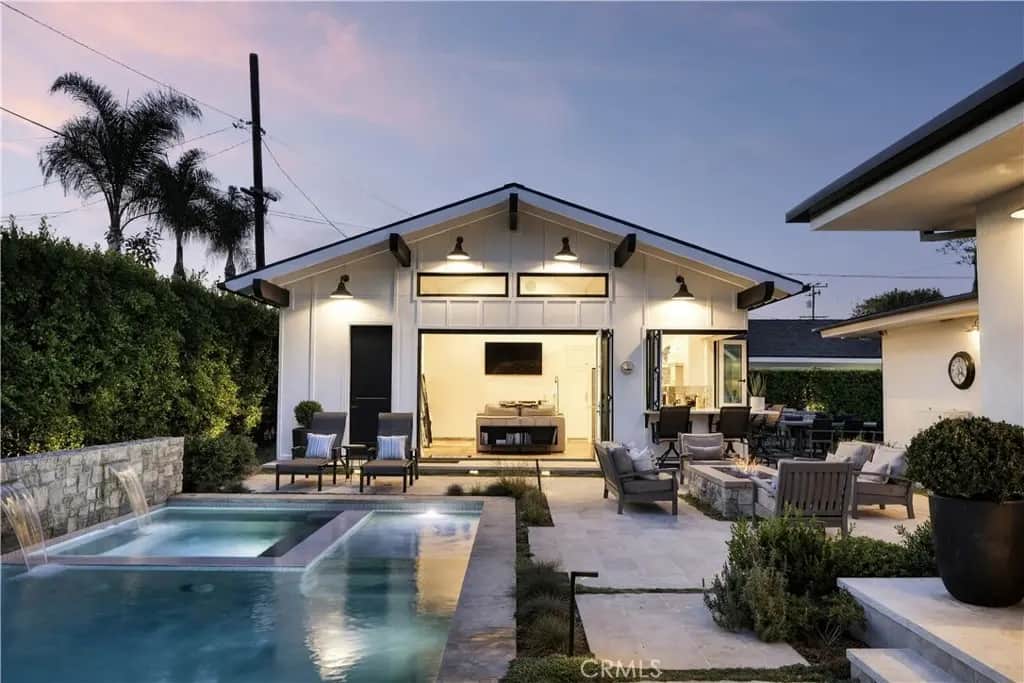 259 E 21st Street, Costa Mesa, CA — listing photo 1