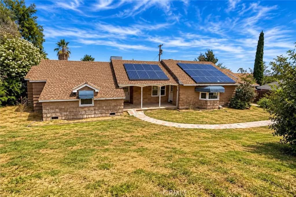 710 D, Taft, CA — listing photo 1