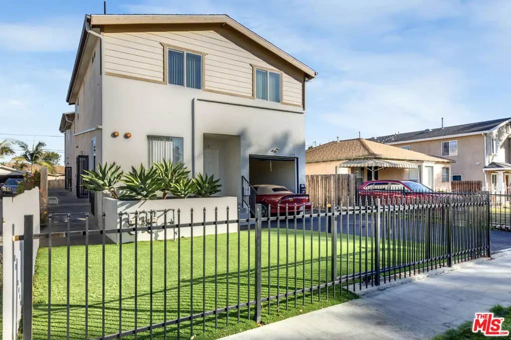 231 E 110th Street, Los Angeles, CA — listing photo 1
