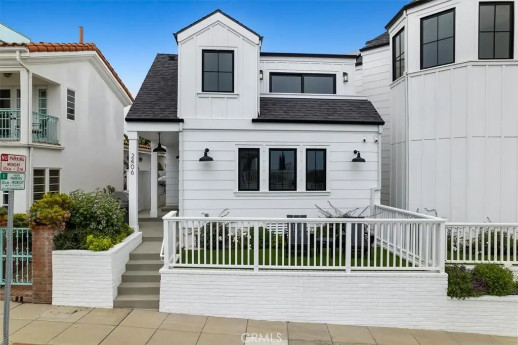 2406 Silverstrand Avenue, Hermosa Beach, CA — listing photo 1